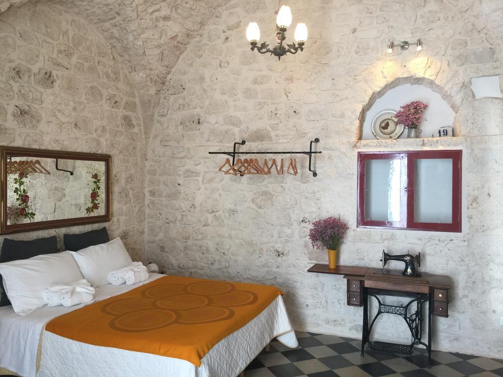 Sant'Anna Appartamenti Ceglie Messapica Habitación foto